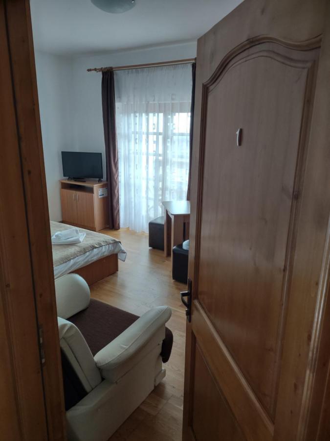 Pensiunea Codruta Cărpinişu 외부 사진