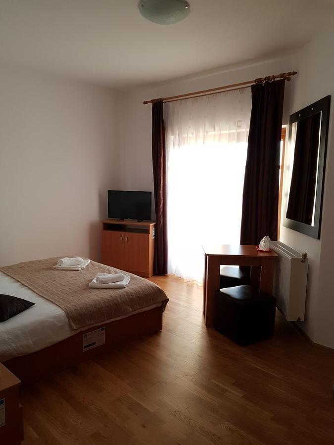 Pensiunea Codruta Cărpinişu 외부 사진